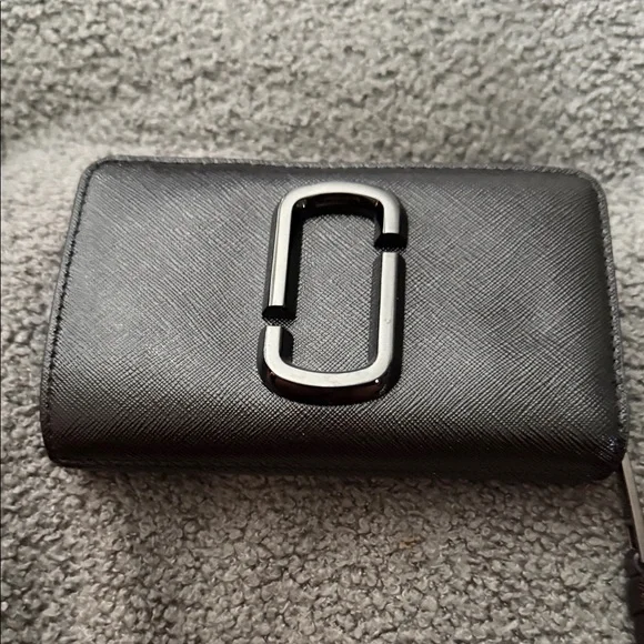 Marc Jacobs | Bags | Marc Jacobs Black Wallet | Poshmark Marc Jacobs | Bags | Marc Jacobs Black Wallet | Poshmark